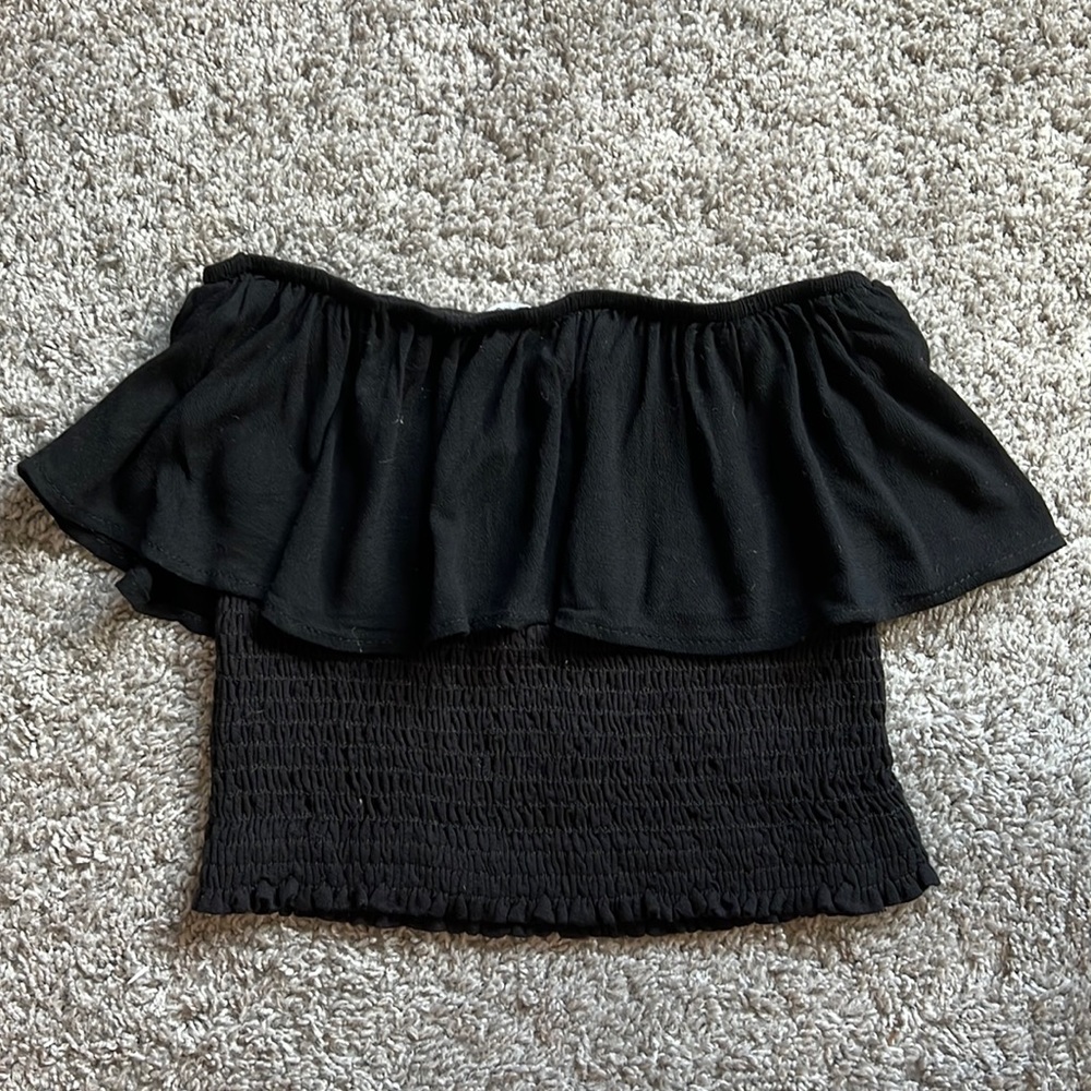 Ecoté Elastic Strapless Top